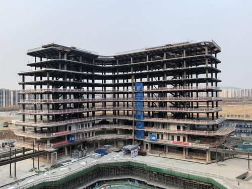 豐臺河西這個(gè)創(chuàng)新中心項(xiàng)目將于7月底完成二次結(jié)構(gòu)施工